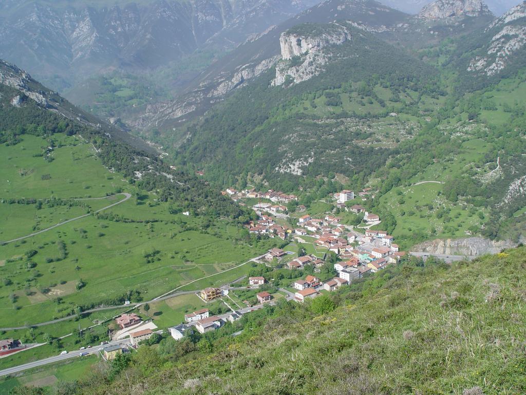 Apartamentos La Corona - Cabrales Carrena de Cabrales Extérieur photo