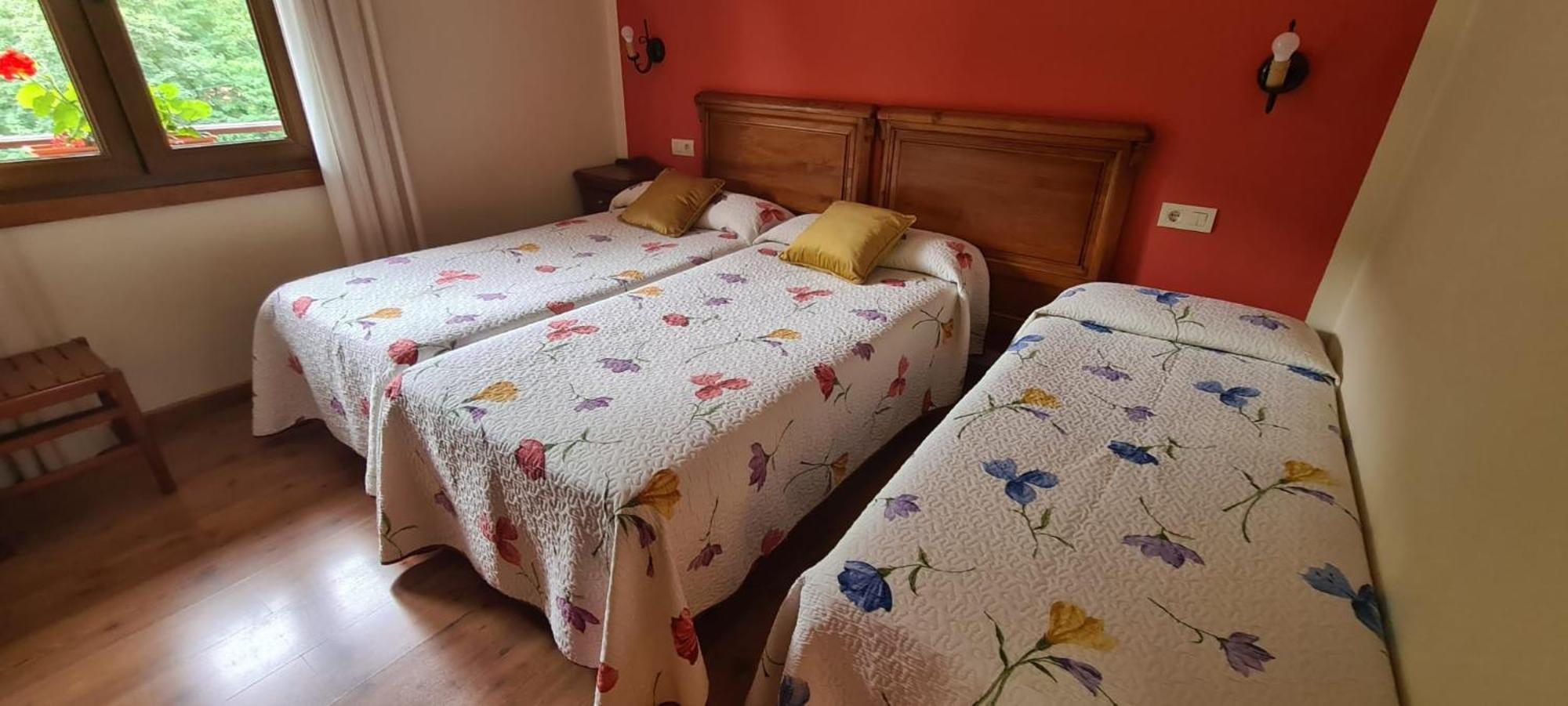 Apartamentos La Corona - Cabrales Carrena de Cabrales Extérieur photo